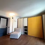 Apartment Delle Erbe - The Nightlife *