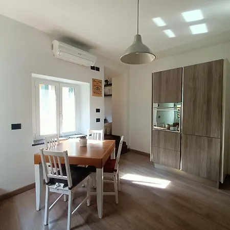 Apartment Delle Erbe – The Nightlife