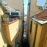 Delle Erbe - The Nightlife 아파트