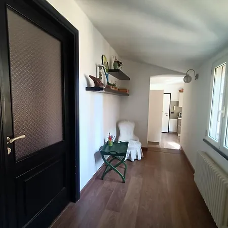 Delle Erbe - The Nightlife Apartman *